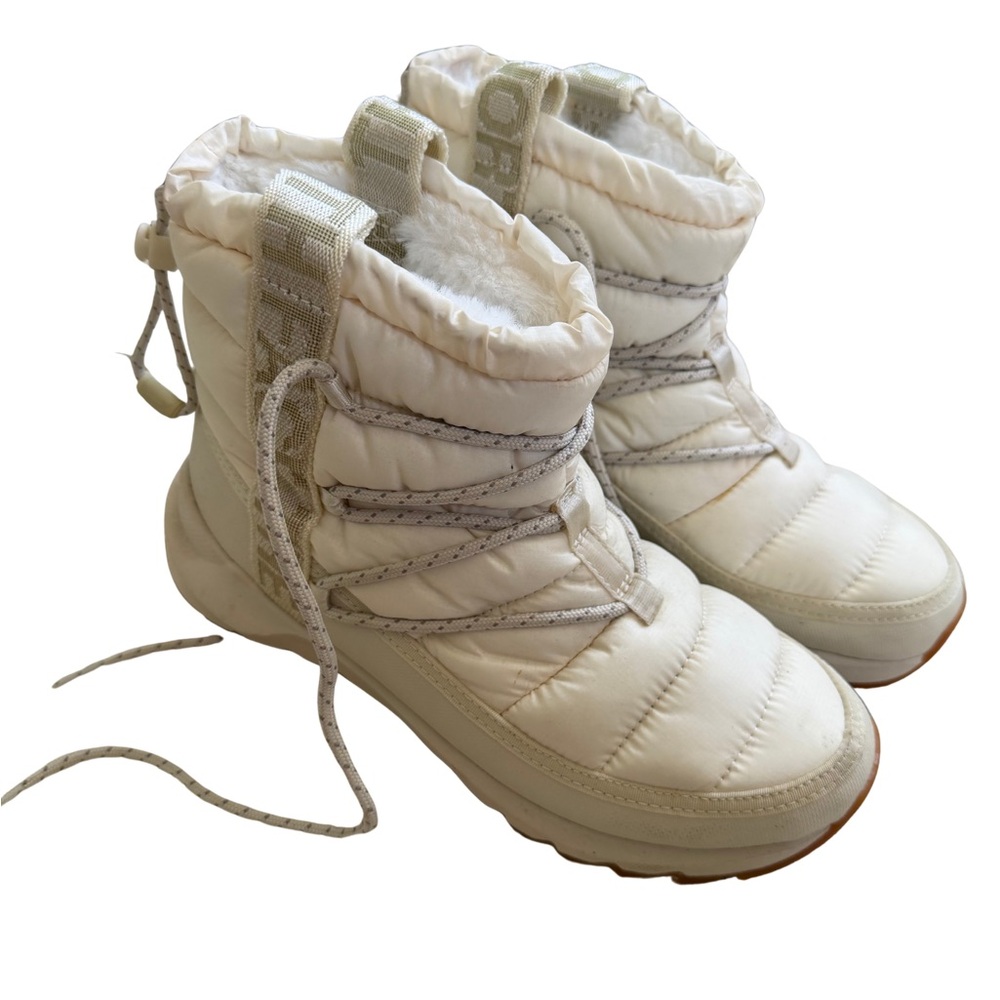 NORTHFACE WATERPROOF THERMOBALL ECO White Quilted Winter/ rain Boots